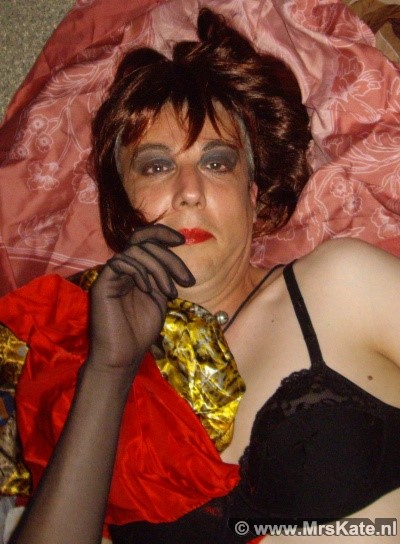 transvestism crossdressing Mrs Kate The Hague Den Haag